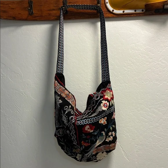 NWOT Johnny Was Black Embroidered Floral Hobo Shoulder Bag - Picture 9 of 12
